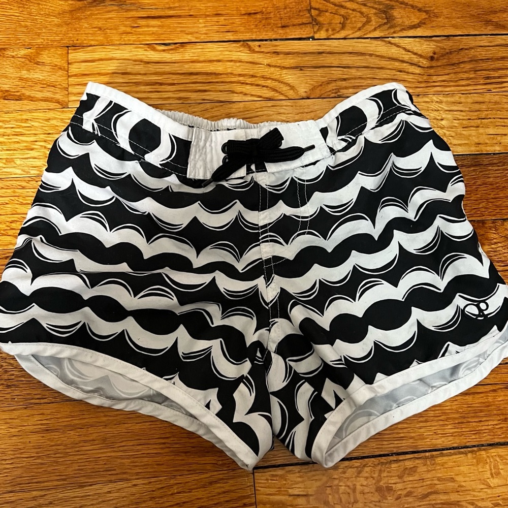 Girls Ocean Pacific OP shorts black/white size M